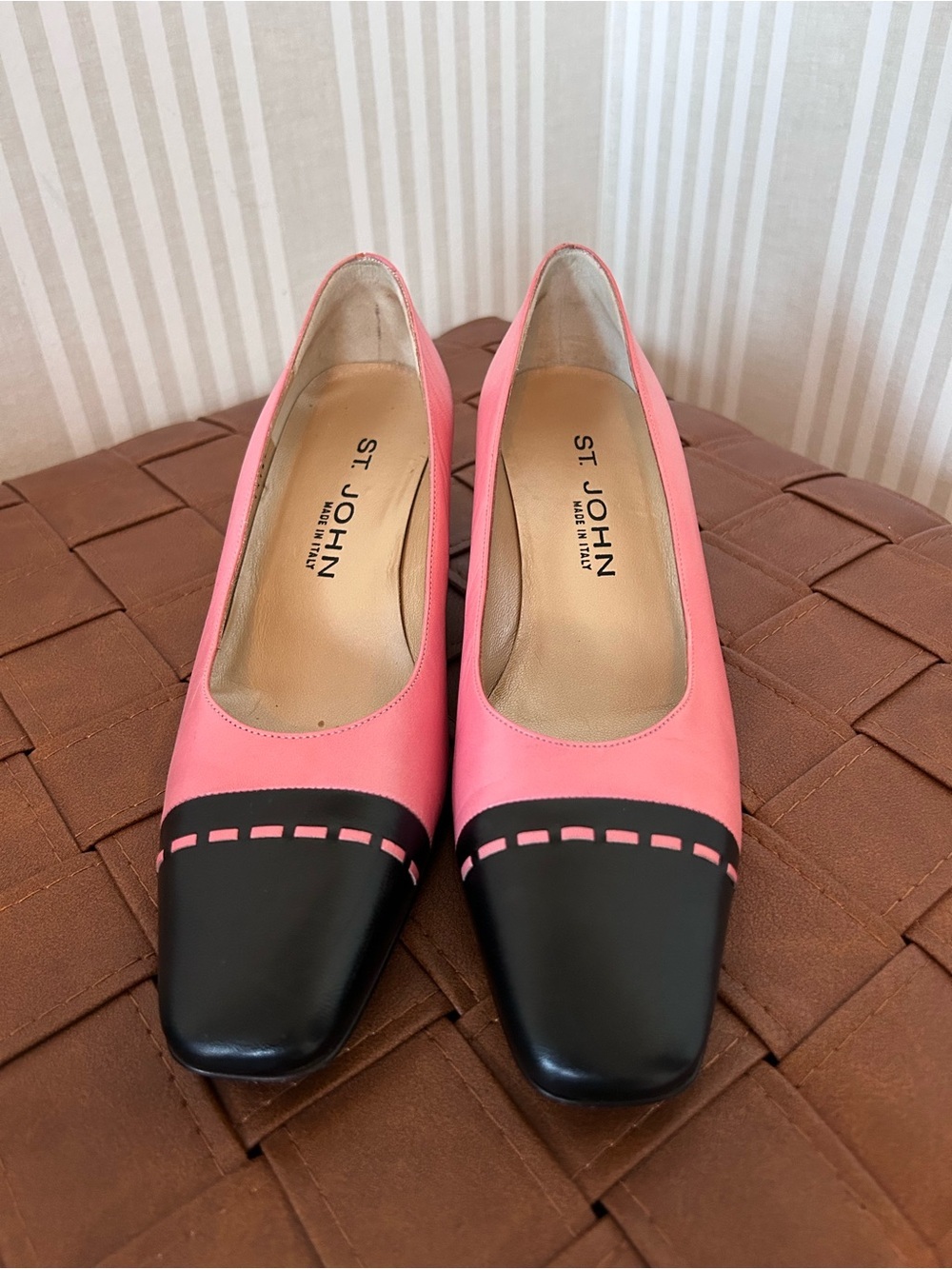 ST. JOHN PINK & Black Leather Heels Square Cap Toe Made in ITALY Size 6.5 RARE - Picture 3 of 10